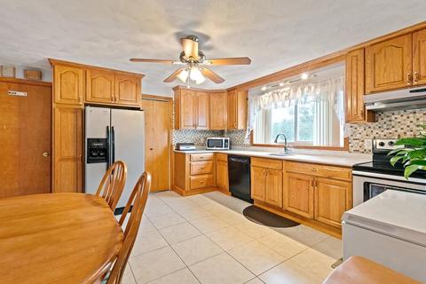 32 Dean St, Everett, MA 02149 photo 17
