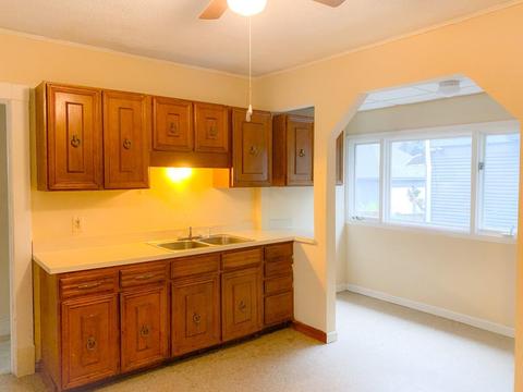 98 Sylvan St, Springfield, MA 01108 photo 7