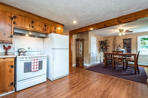 23 Pine Crest Dr, Worcester, MA 01604 photo 6