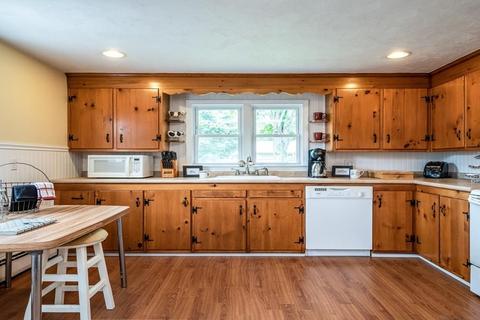 23 Pine Crest Dr, Worcester, MA 01604 photo 4