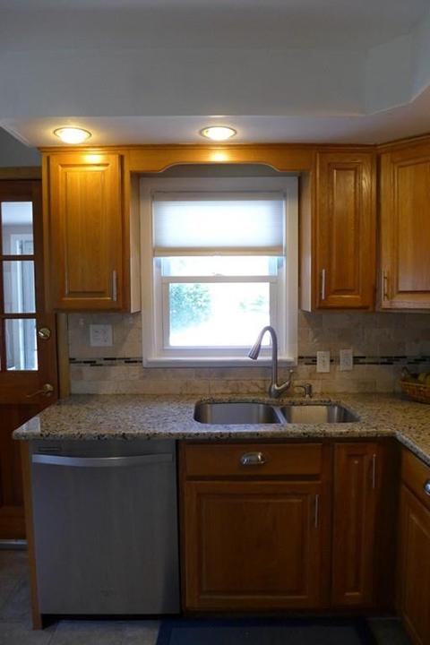 17 Acushnet Ave, Worcester, MA 01606 photo 20