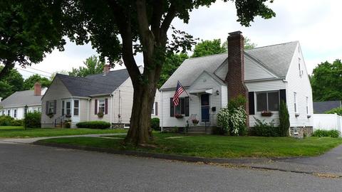 17 Acushnet Ave, Worcester, MA 01606 photo 4