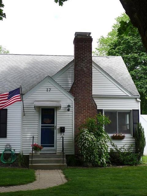 17 Acushnet Ave, Worcester, MA 01606 photo 3