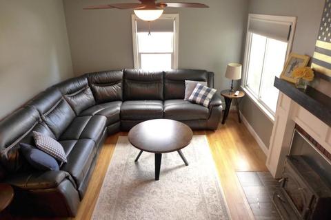 17 Acushnet Ave, Worcester, MA 01606 photo 9