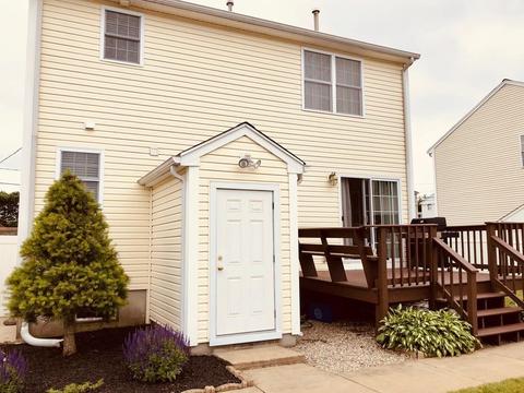 904 Charles St, Fall River, MA 02724 photo 11