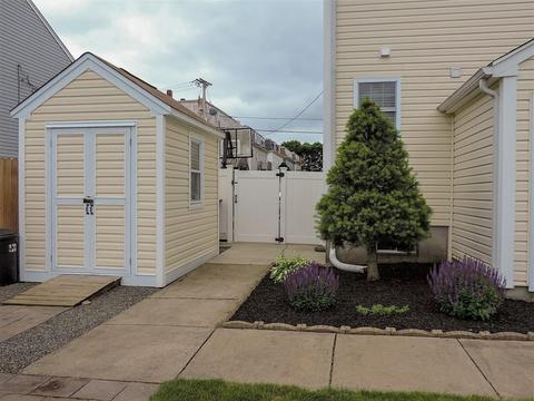 904 Charles St, Fall River, MA 02724 photo 12
