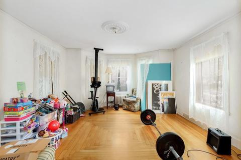 7 Whitehall St, Dedham, MA 02026 photo 11