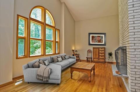 4 Apple Valley Dr, Acton, MA 01720 photo 4
