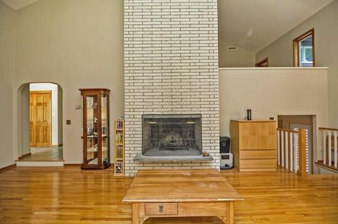 4 Apple Valley Dr, Acton, MA 01720 photo 5