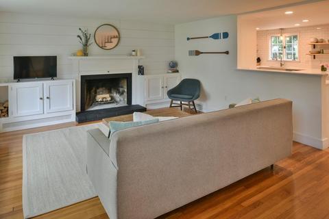 79 Lakeshore Ave, Beverly, MA 01915 photo 4