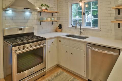 79 Lakeshore Ave, Beverly, MA 01915 photo 13