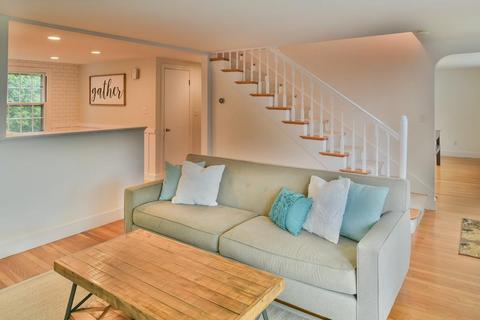 79 Lakeshore Ave, Beverly, MA 01915 photo 5