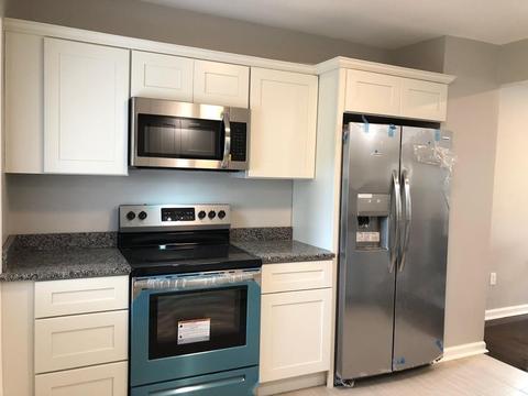 88 Phoenix Ter, Springfield, MA 01104 photo 9