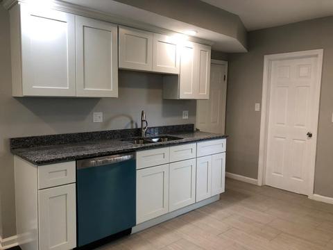 88 Phoenix Ter, Springfield, MA 01104 photo 11