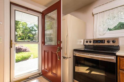 66 Audley Rd, Springfield, MA 01118 photo 11