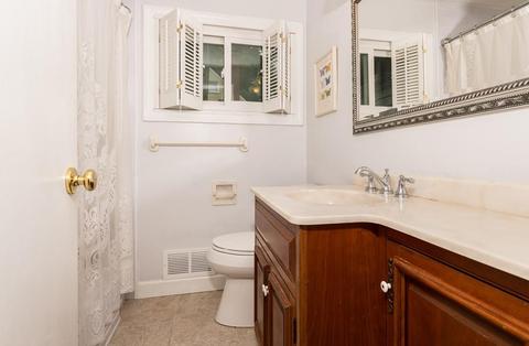 66 Audley Rd, Springfield, MA 01118 photo 16