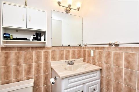 131 Forest St #E7, Saugus, MA 01906 photo 14