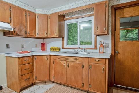 40 Brittany Rd, Springfield, MA 01151 photo 16