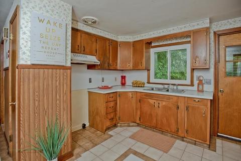 40 Brittany Rd, Springfield, MA 01151 photo 17
