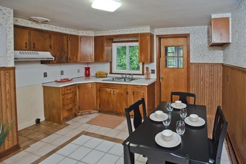 40 Brittany Rd, Springfield, MA 01151 photo 10