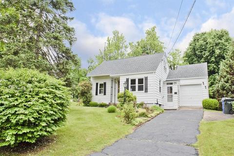 40 Brittany Rd, Springfield, MA 01151 photo 2