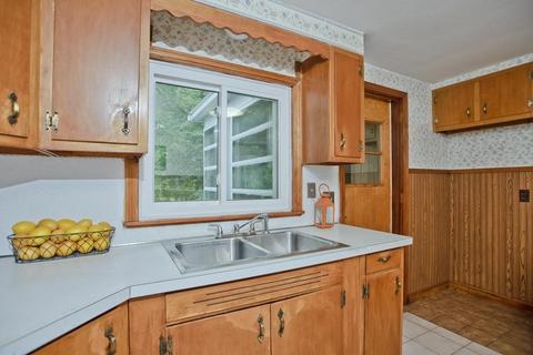 40 Brittany Rd, Springfield, MA 01151 photo 14