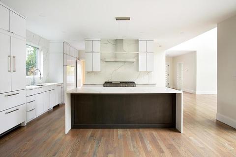 302 Mason Ter, Brookline, MA 02446 photo 17