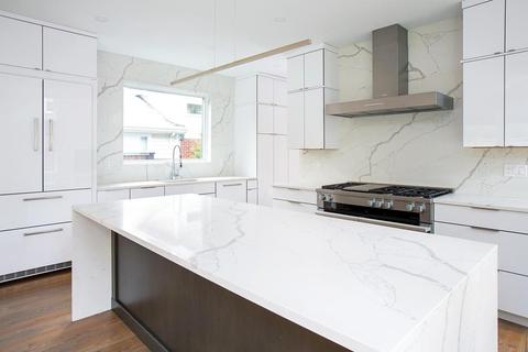 302 Mason Ter, Brookline, MA 02446 photo 15