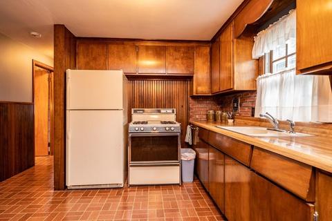 123 Croyden Ter, Springfield, MA 01104 photo 4