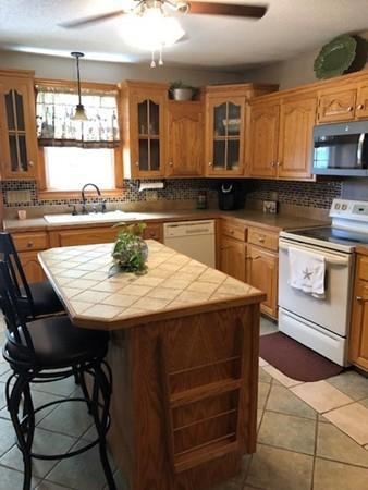 407 Anthony St, Fall River, MA 02721 photo 8