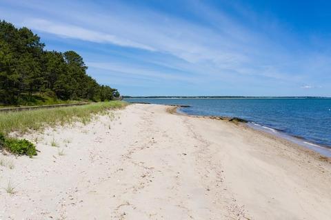 180 Vineyard Rd, Barnstable, MA 02635 photo 1