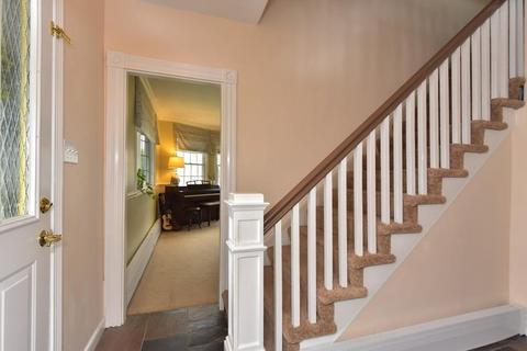 39 Elmwood St, Maynard, MA 01754 photo 17