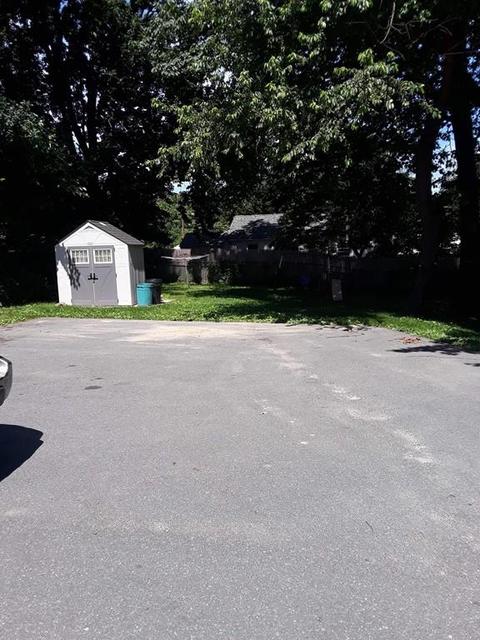 138 Roy St, Springfield, MA 01104 photo 3