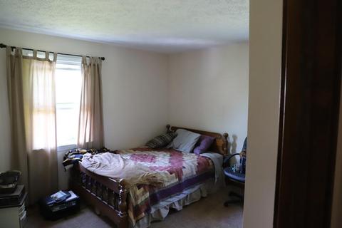 36 Guy Pl, West Springfield, MA 01089 photo 17
