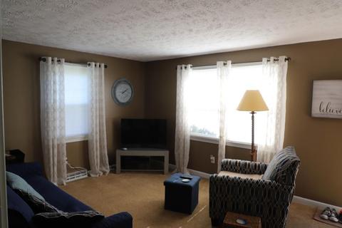 36 Guy Pl, West Springfield, MA 01089 photo 8