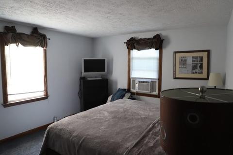 36 Guy Pl, West Springfield, MA 01089 photo 16