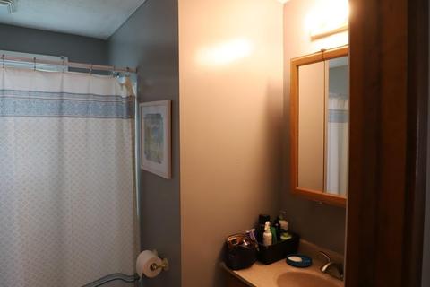 36 Guy Pl, West Springfield, MA 01089 photo 13