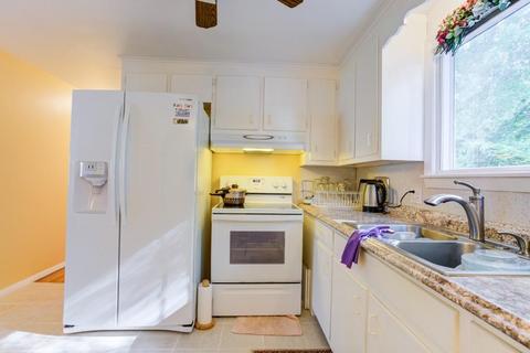 148 Nagle St, Springfield, MA 01151 photo 8