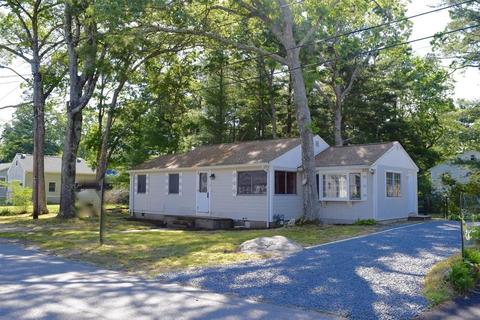 12 Elmwood St, Wareham, MA 02571 photo 1