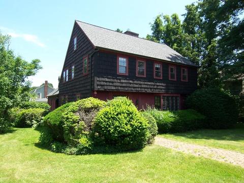 45 Cedar St, Braintree, MA 02184 photo 2