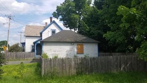 198 E Main St, Orange, MA 01364 photo 2