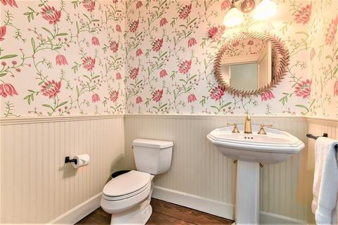 24 Stonefield Ct, Needham, MA 02492 photo 21