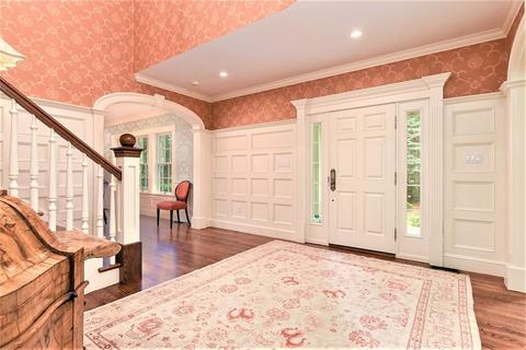 24 Stonefield Ct, Needham, MA 02492 photo 2