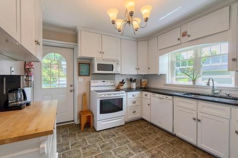 69 Longview Rd, Reading, MA 01867 photo 13