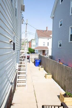 16 Dussault St, Fall River, MA 02724 photo 3
