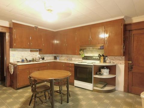 5 Highland Ave, Chicopee, MA 01013 photo 4