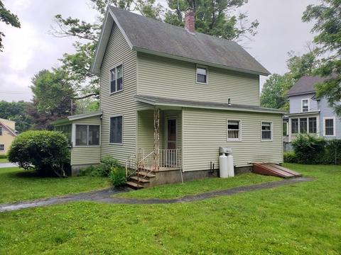 5 Highland St, Ware, MA 01082 photo 3