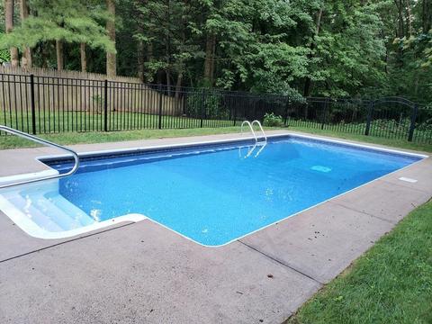 417 Maple Rd, Longmeadow, MA 01106 photo 2