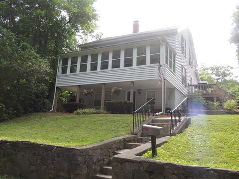 6 Third Ave, Dudley, MA 01571 photo 1