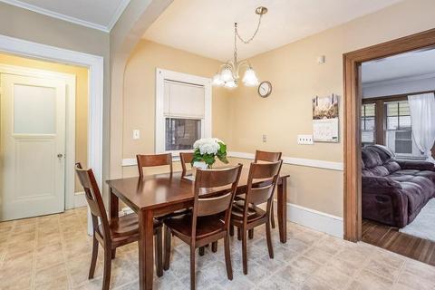 49 Burton St, Springfield, MA 01108 photo 6
